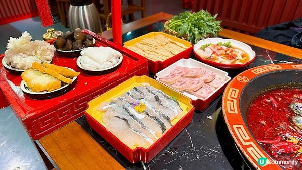 🇭🇰正宗成都麻辣火鍋，鍾意食菇菌一定要試四菌子～😏