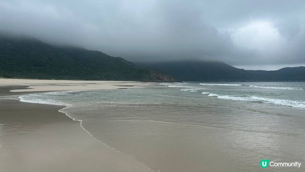 我們一早從市區出發，搭乘地鐵前往西貢市中心。到達西貢後，我們...