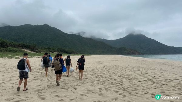 我們一早從市區出發，搭乘地鐵前往西貢市中心。到達西貢後，我們...