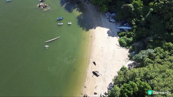 【香港夏日好去處】輕鬆去「隱世小沙灘」⁉️😻 有野餐枱有木台·極寫意🤭了無人煙的海邊☀️⛱️～20分鐘即到😋😻🥰