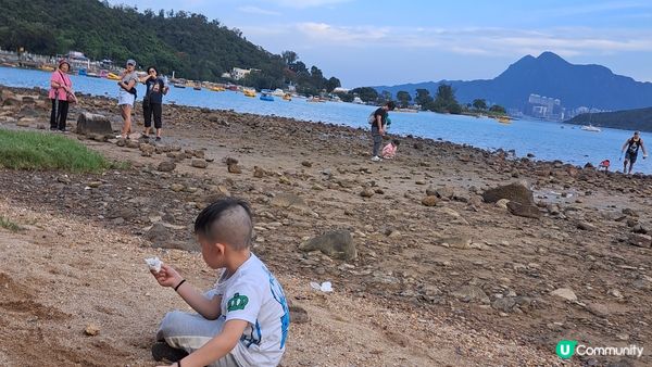 大埔大尾篤，元朗釣蝦池內泡泡池及大埔石灘