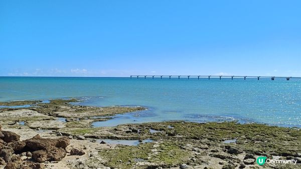 夏日最佳旅遊地點非沖繩莫屬：藍天碧海、水清沙幼，是渡假放鬆的...