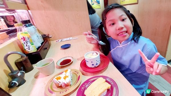 壽司朗的散壽司造型精美，非常適合帶兒童去食，食完仲可以拎埋個...