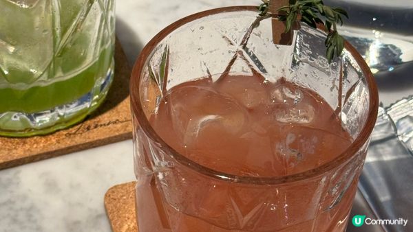 。牧羊少年與他的浮萍-裝修環境寬敞闊落，鄰近維多利亞港，是g...