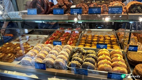 。牧羊少年與他的浮萍-裝修環境寬敞闊落，鄰近維多利亞港，是g...