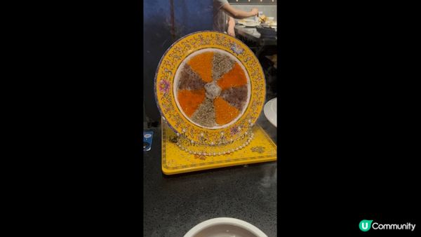 廣州美食之旅，其中一間是廣州正佳廣場的上上謙火鍋，個皇帝蝦膠...