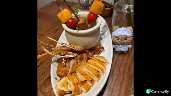 廣州美食之旅，其中一間是廣州正佳廣場的上上謙火鍋，個皇帝蝦膠...