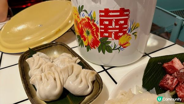 懷舊🇭🇰雞煲火鍋，推薦沙嗲牛肉餃、芫荽墨魚丸！