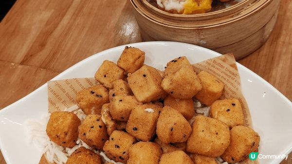 這次在太子吃這間點心舖,這個黄金豆腐外脆里嫩,燒賣也很足料