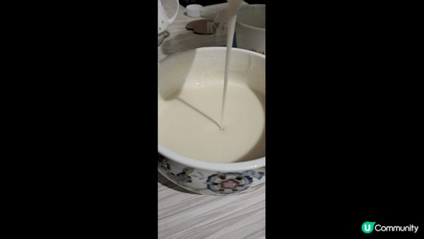 Bruno豆漿機處女下海泡製腰果糊，腰果，米及冰糖然後自動製...