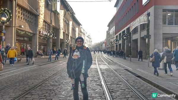 [德瑞法] 13個月嬰兒歐遊去: Freiburg走進黑森林 農夫市集 聖誕市集