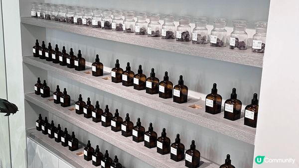 8月尾同家人去了台灣 去了一間自己製作香水 我同細佬用了2個...