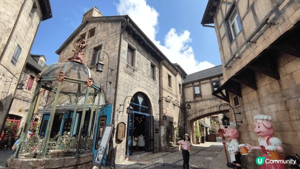 喜歡峴港巴拿山公園，園內有室內室外遊樂場，有花園區，風景區，...