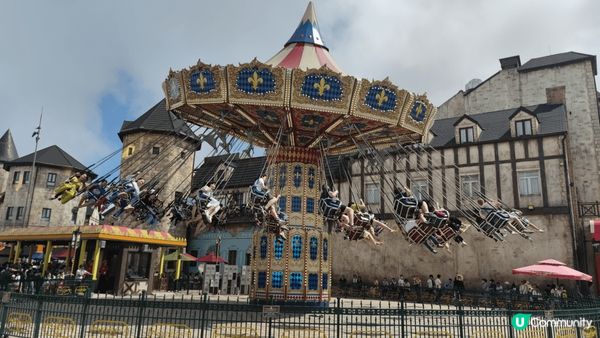 喜歡峴港巴拿山公園，園內有室內室外遊樂場，有花園區，風景區，...