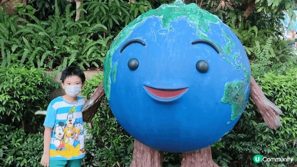 挪亞方舟比起其他主題樂園少人好多，相對可以玩嘅嘢都少好多，但...