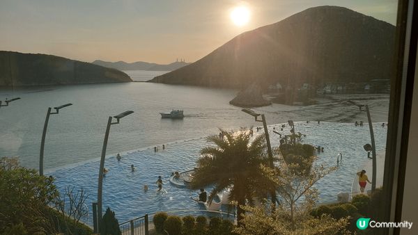 1）富麗敦酒店-景靚，有兒童池和室內遊樂場，適合一家大細