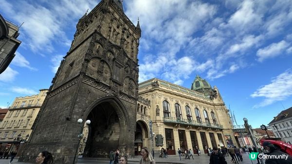 11月頭維也納奧地利9日自由行｜捷克布拉格Day2｜火藥塔～市民會館～在布拉格播陳奕迅的拉麵店