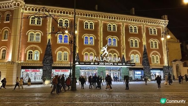 11月頭維也納奧地利9日自由行｜捷克布拉格Day2｜火藥塔～市民會館～在布拉格播陳奕迅的拉麵店