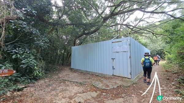 《清水灣行山篇》綠蛋島(遠觀)，刀片脊/坐佛崖