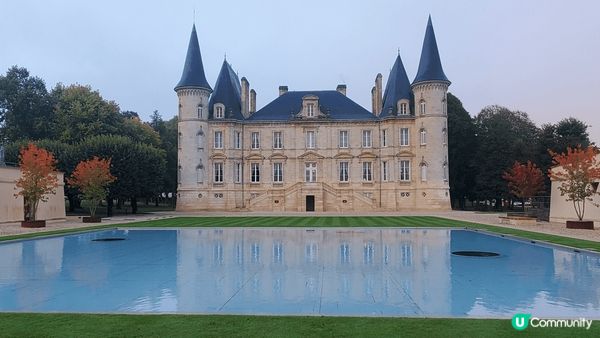 我很愛波爾多的葡萄園，不但可以品嚐美酒佳餚，而且可以學習莊園...