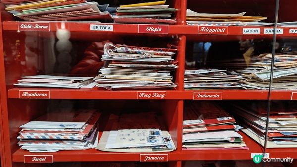 相片拍於芬蘭聖誕老人村, 村內打卡位眾多, 選了這幾張表達了...