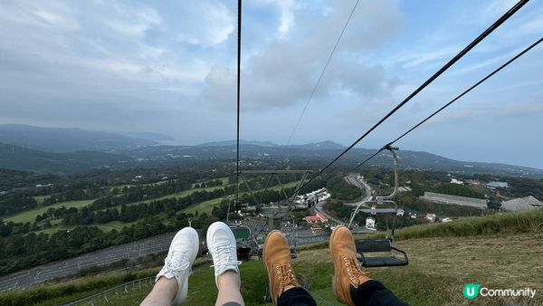 呢到係今次東京之旅最喜歡既地方-大室山，綠油油既山岥，坐住纜...
