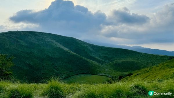 呢到係今次東京之旅最喜歡既地方-大室山，綠油油既山岥，坐住纜...