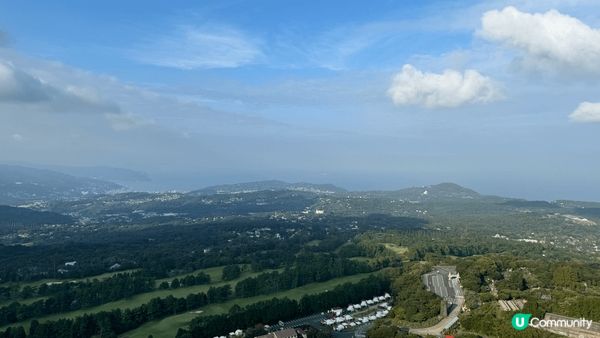 呢到係今次東京之旅最喜歡既地方-大室山，綠油油既山岥，坐住纜...