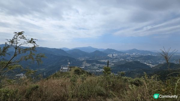 香港註明山峰獅子山及近日最新郊野公園，紅花嶺。