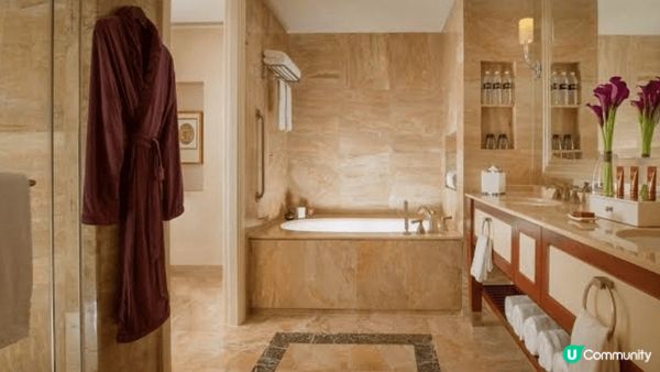 是時候好好鍛鍊一下。澳門康萊德酒店的健身中心，擁有頂尖健身器...