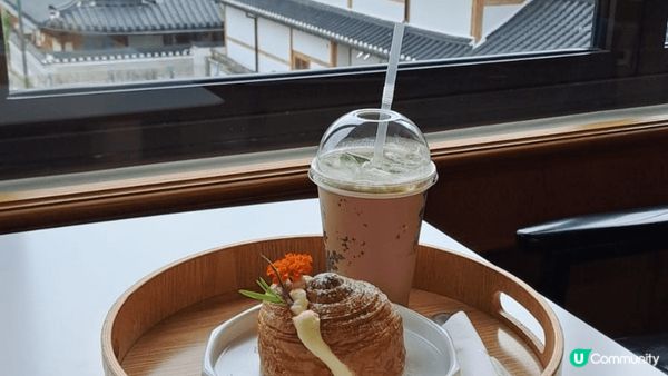 釜山風景特別美有最美的海灘及藍天白雲，太舒服寫意啦！在海邊食...