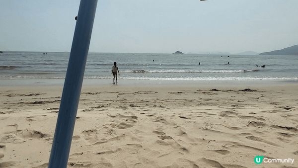 去大嶼山長沙泳灘游水之後出返梅窩搭船返香港島。  海上夜景超...