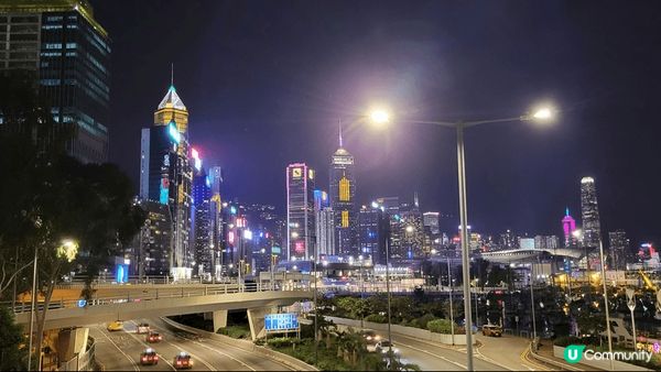 有Mirror 陪伴，留在土生土長的香港，到地道小店消費，也...