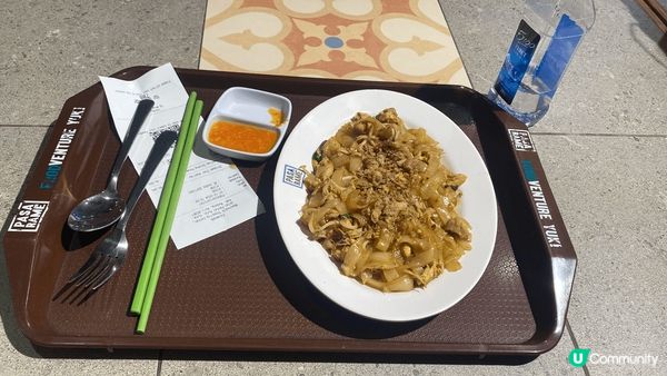 峇里島係個美食天堂，有多樣化嘅美食選擇。可以品嚐到地道嘅巴東...