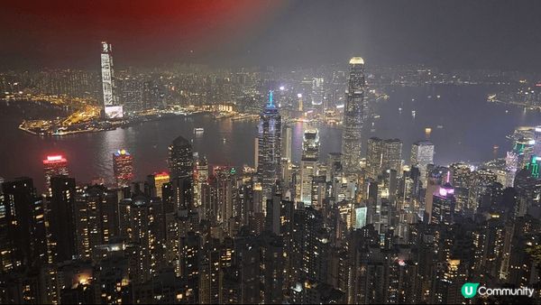 香港東方之珠到而家都冇變過 每次上山頂夜景真係 一下冷無遺睇...