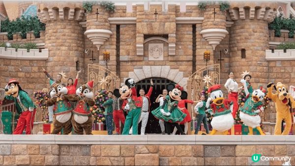 立體光雕投影技術將貫穿整個匯演，前所未有地為華麗宏偉的城堡披...