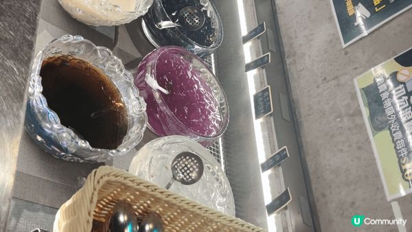 校長燒肉除咗有火鍋同燒肉，仲有刺身同甜品、花茶，勁多嘢食，好...