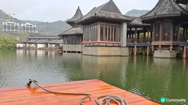 今年聖誕攞唔到大假,祇有紅日三日兩夜,揀着去惠州溫泉酒店。現...