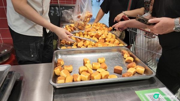 【中國旅遊】滿洲里的隱藏美食 吃不慣蒙餐 本地人推薦的街頭宵夜煙火氣 糟子糕燒烤水餃｜Food Tour of Manzhouli, Inner Mongolia｜momojoejoe 4K VLOG