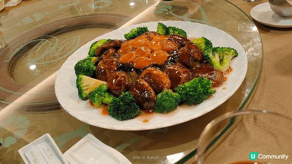 港澳碼頭澳門賽馬會黃金閣食晚宴