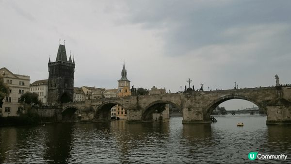 藍色多惱河就聽得多，去捷克當然要去多惱河感受下浪漫的氣氛，之...