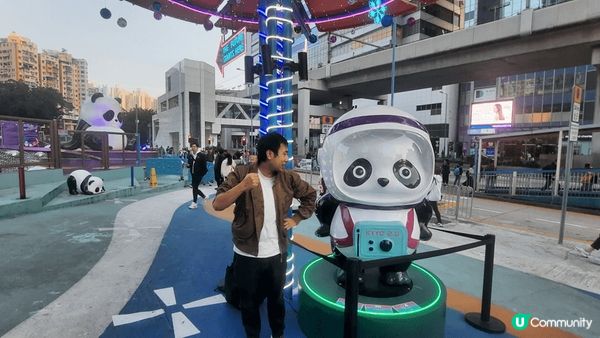 我分享呢個觀塘市中心［自由空間］打卡地點的原因是非常便利，距...