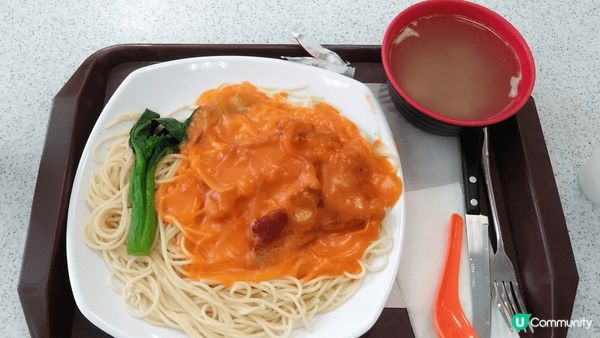 相片1：洋蔥汁雞扒豬扒意粉：香濃洋蔥汁，厚度十足的雞扒豬扒，...