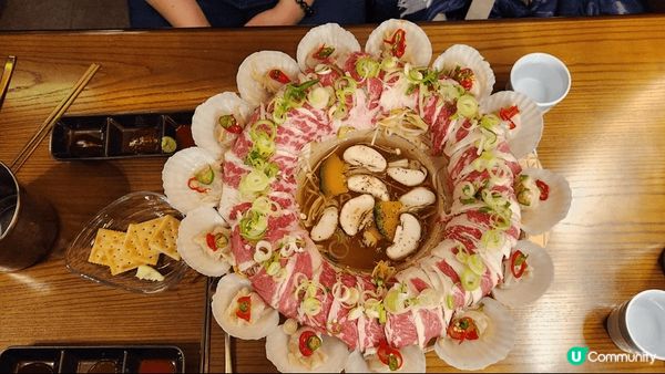 釜山最出名的豬肉湯飯，味道鮮甜，肉質嫩滑，價錢只是港元5O元...