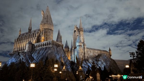 🌸 東京鐵塔：浪漫與繁華的地標