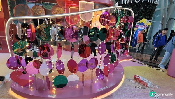 「魚樂漣年」金魚藝術體驗館，以旺角金魚街為靈感，結合象徵吉祥...