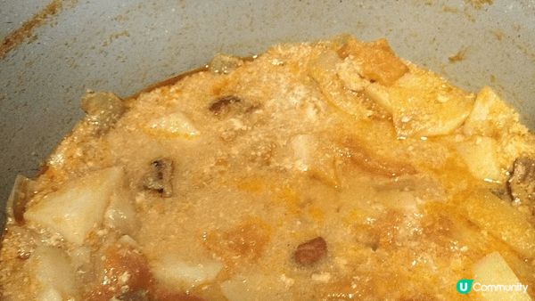 從不同地方購買的美食 包括燒烤 也有好吃的飯盒，更有自己在家...