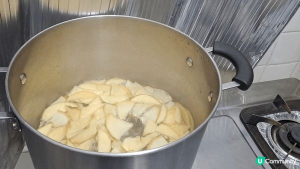 今日元宵佳節。飲心型拉花咖啡。sweet sweet.