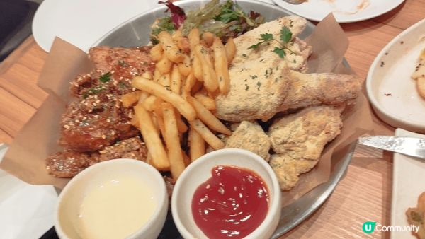 同朋友仔新年期間第一次去試這間韓式菜，真的不錯，環境舒服。