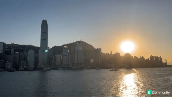 春天的打卡好去處，當然是要到海港城看360度海景配上黃昏的日...